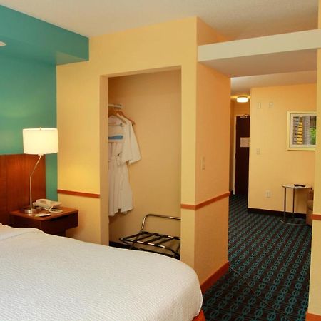 Fairfield Inn & Suites Traverse Stadt Exterior foto